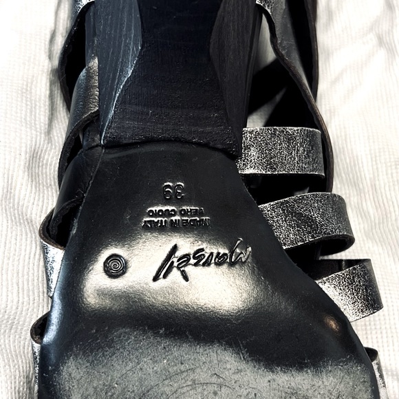 MARSELL LEATHER GLADIATOR SANDALS IN ACCIAIO-NERO WITH A ZIPPER ON BACK - Picture 12 of 13